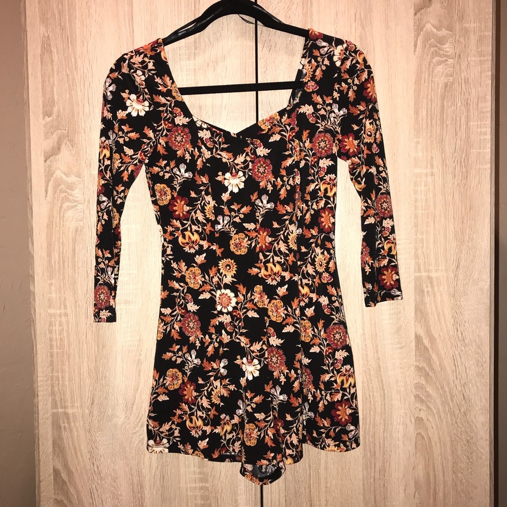 Women’s cross back romper (forever 21)